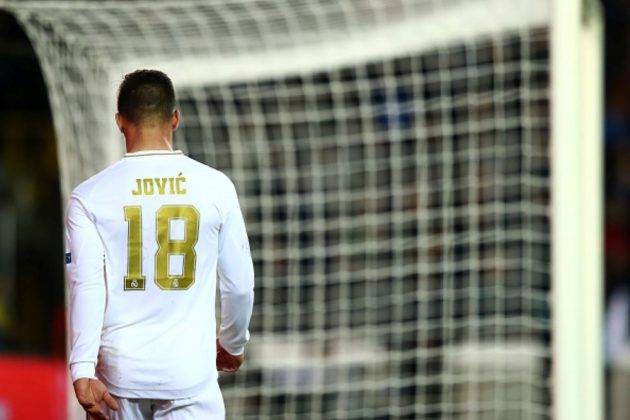 JOVIĆ OPET U CENTRU PAŽNJE I engleski velikan ga hoće!