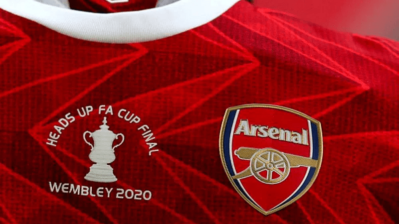 "Besmisleno je dati otkaz 55 ljudi i maskoti kluba, a onda kupiti igrača od 45 miliona evra"