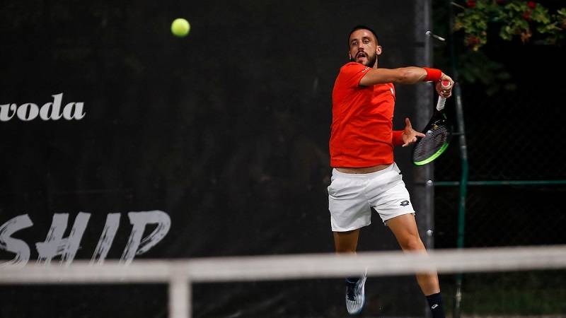 Džumhur poslije rovovske bitke i sedam meč lopti prošao u osminu finala Marbelje