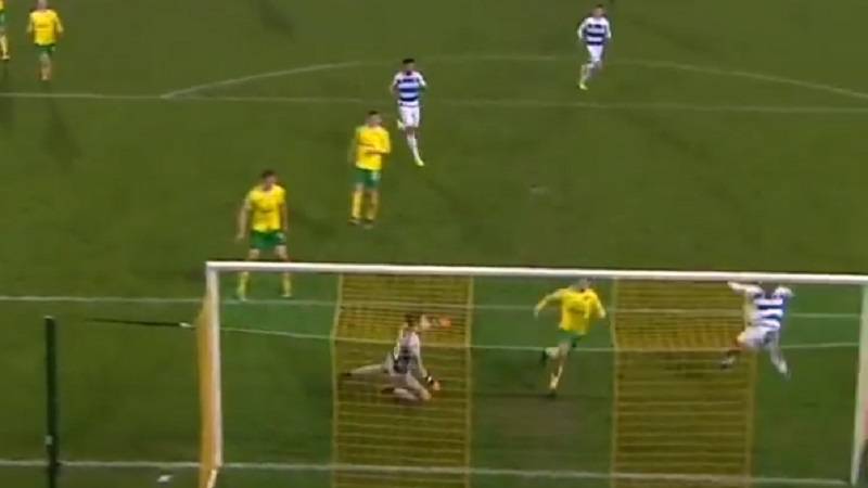 Nestvarno skandalozan promašaj mladog fudbalera (VIDEO)