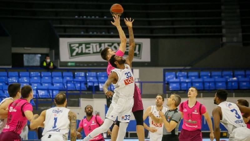 Budućnost doživjela prvi poraz, Mega timskom igrom priredila iznenađenje