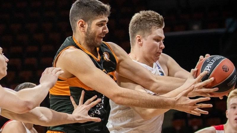 Panatinaikos dovodi najvećeg talenta grčke košarke, debitovao protiv Olimpijakosa sa 14 godina