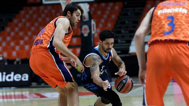 peyton siva alba berlin eb20