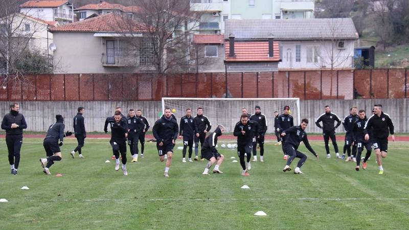 Sušić poručuje: "Mi nemamo startnih 11, svjesni smo odgovornosti prema navijačima"