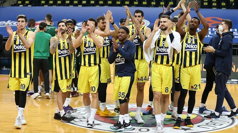 Fenerbahče poveo u seriji protiv Karšijake