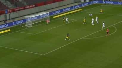 Gol Salzburga koji prkosi zakonima fizike (VIDEO)