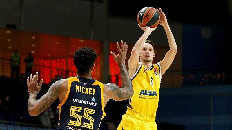 Erikson sa 10 trojki srušio Himki, Milano u gostima bolji od Žalgirisa (VIDEO)