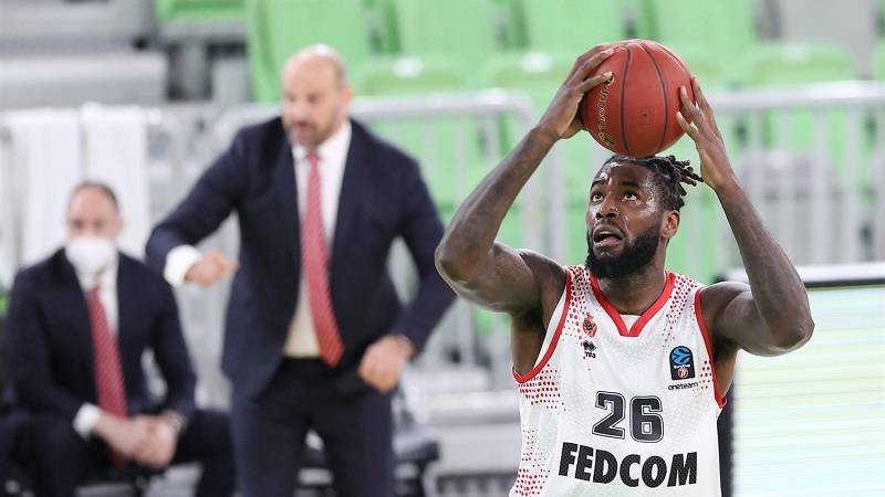 Lesor: "Nemam problema ni sa kim u Zvezdi"