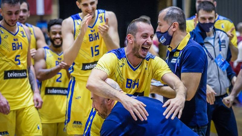 Pašalić odgovorio Čolanu: "Nikada nisam rekao da ne želim da igram za BiH"