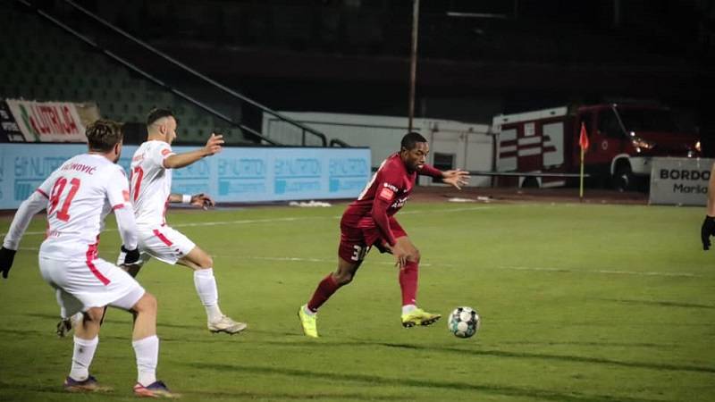 Tri evropska prvoligaša se otimaju za Matijasa Fanima