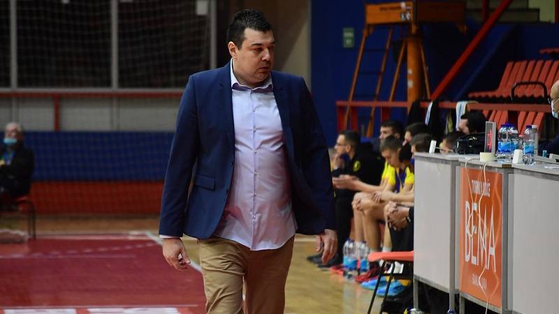 Nikolić: "Interesantno je kada u košarci poluvrijeme traje 40 minuta, na ovo treba da se naviknemo"