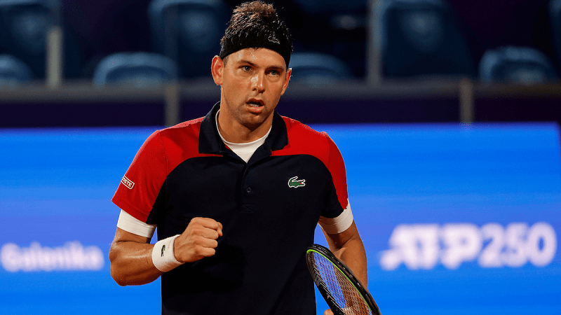 Krajinović uz puno nervoze i lomljenja reketa prošao u drugo kolo Beograda (VIDEO)