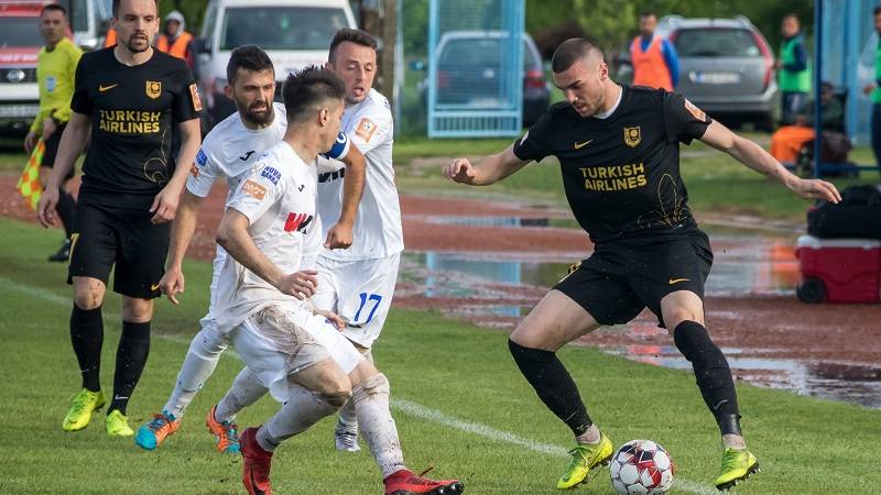 Sarajevo predstavilo Nihada Mujakića: "Prelijepo je vratiti se kući i igrati za voljeni klub"