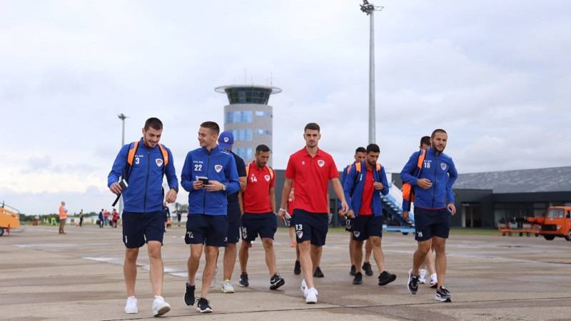 Fudbaleri Borca stigli u Rumuniju (FOTO/VIDEO)