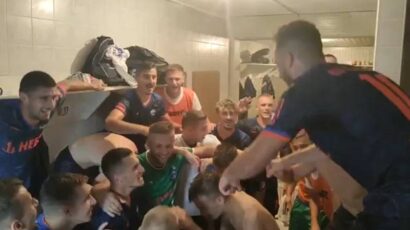 Slavlje u svlačionici Gradine: Domaći fudbaleri u transu nakon pobjede nad Radnikom (VIDEO)