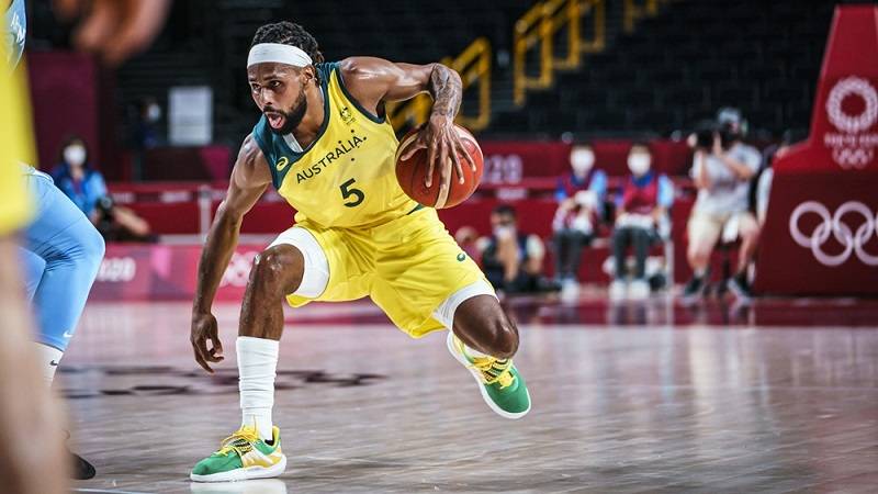 Peti Mils izluđuje protivnike u Tokiju, a u NBA ligi će to od naredne sezone raditi u novom klubu