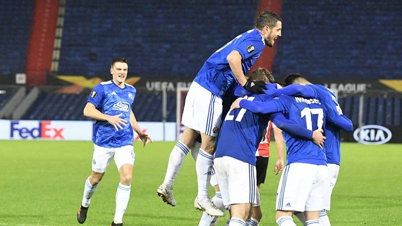 Navijači razočarani: Zagrebački Dinamo vratio petokraku na grb nakon 30 godina