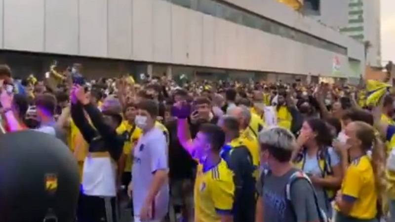 Nizak udarac navijača Kadiza za fudbalere Barselone pred večerašnji meč