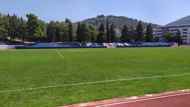 Maksimović i Jakirović odredili početne postave za duel u Trebinju