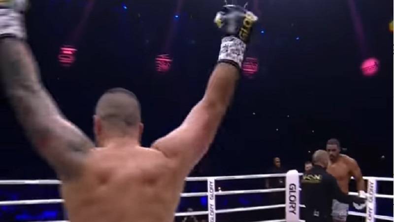 (VIDEO) Plazibat kao autsajder nokautirao velikog Adegbujija