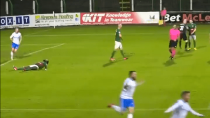 (VIDEO) Golman napao svog saigrača i dobio crveni karton