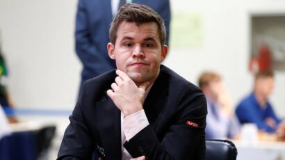 (VIDEO) Neshvatljiva greška Nepomnjaščija pogurala Karlsena ka pobjedi