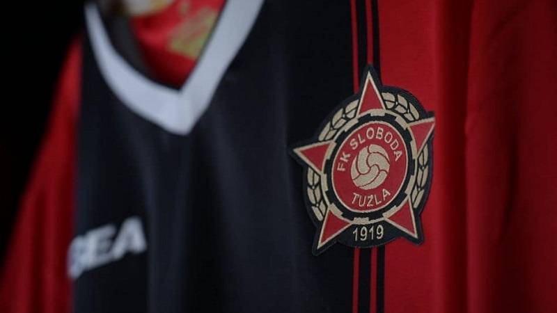 Sloboda bez licence za Premijer ligu?