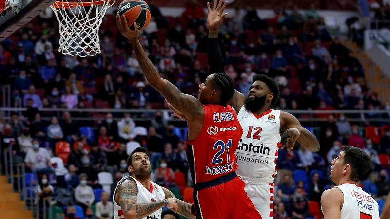 CSKA umalo ispustio veliku prednost protiv Olimpijakosa, ali ipak stigao do trijumfa