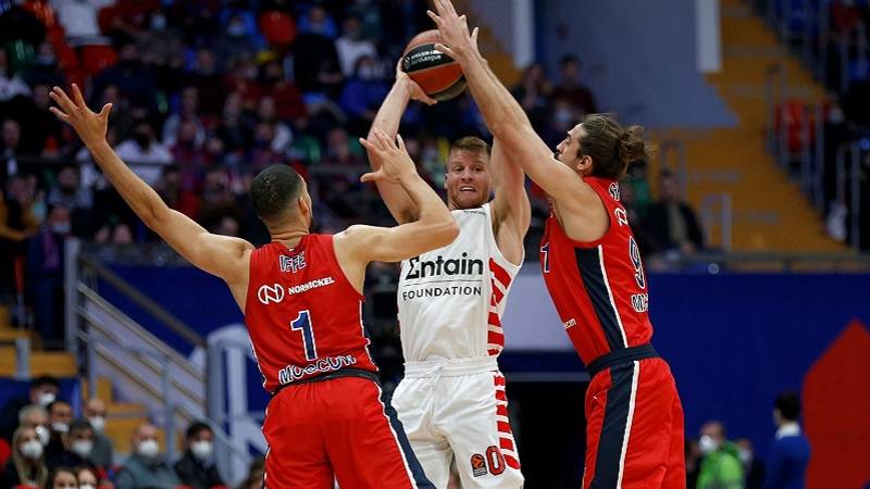 thomas walkup olympiacos piraeus eb21