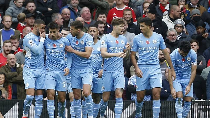 Mančester je plav: Građani u prvom poluvremenu srušili Crvene đavole na Old Trafordu