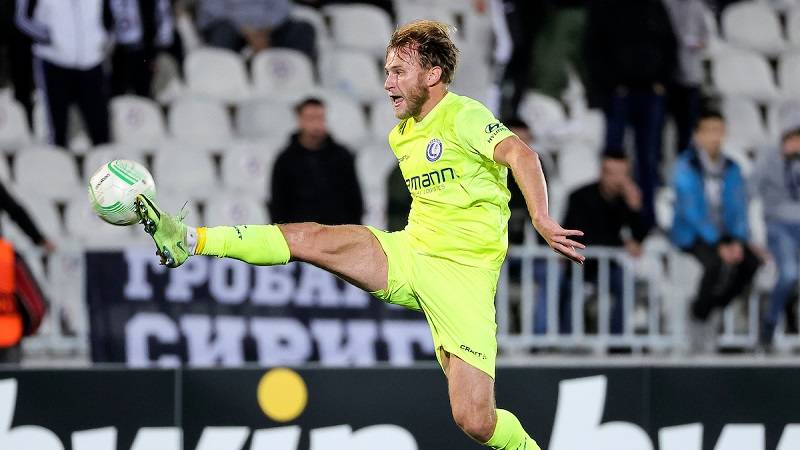 Gent sa dosta poteškoća savladao Floru