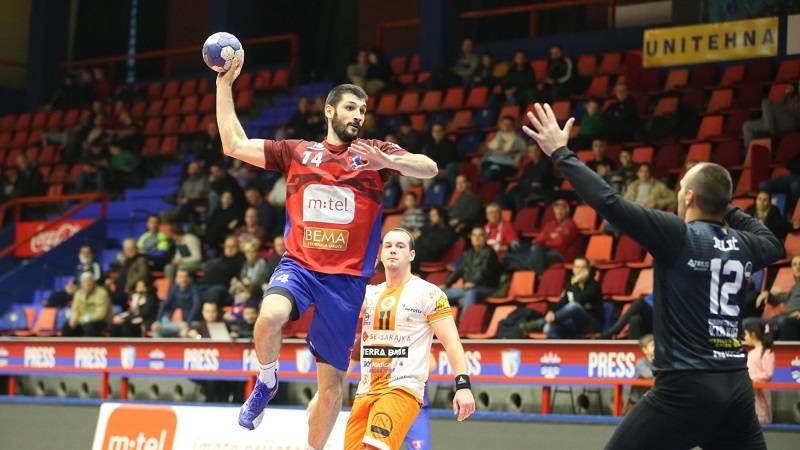 Borac i dalje nepobjediv, Krivaja pala u Zavidovićima