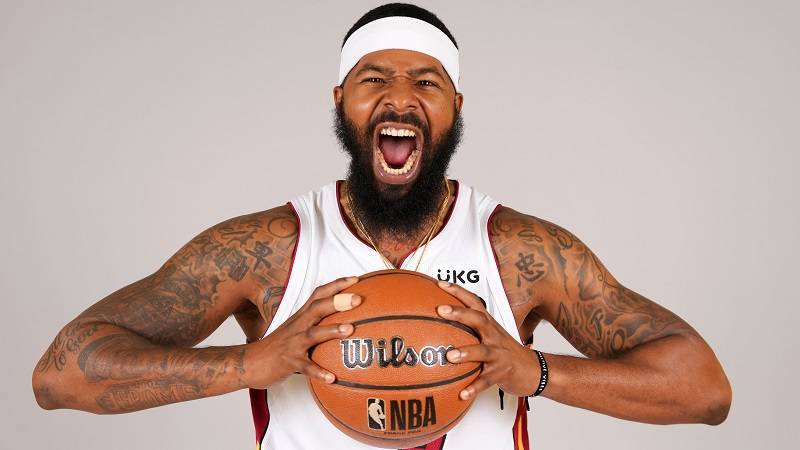 Moris ponovo opleo po Jokiću i nazvao ga traljavim debeljkom