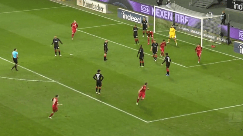 Arminija Bilefeld preslišala Ajntraht za bijeg iz opasne zone