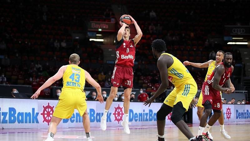 Bajern slavio na krilima fenomenalnog Lučića, Milano bez problema kod kuće