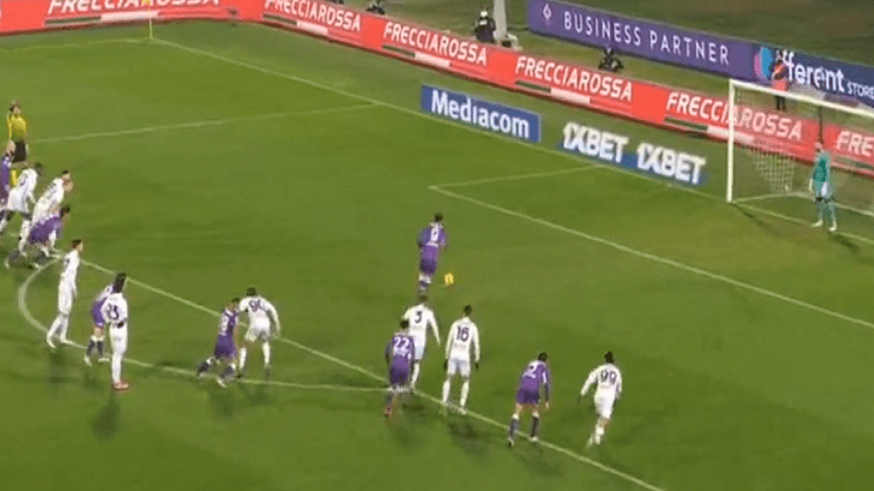 (VIDEO) Očajno izveden penal Vlahovića: Pokušao panenkom da savlada Sirigua pa se obrukao