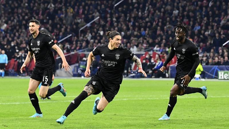 Sve dogovoreno, Nunjez dolazi na Enfild