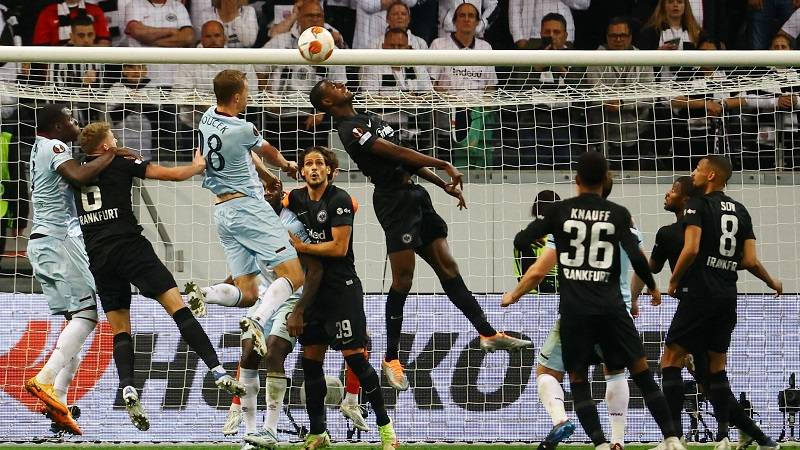 Ajntraht Frankfurt i Glazgov Rendžersi obezbijedili put u Sevilju