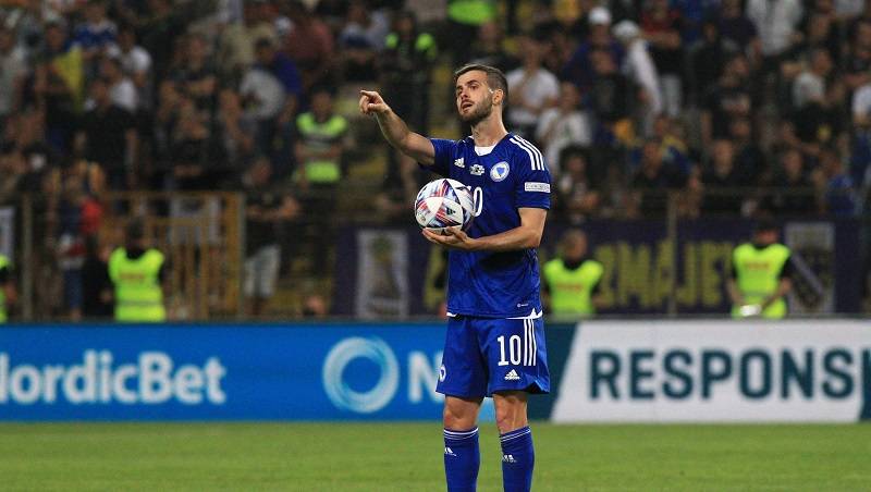 Miralem Pjanić na stolu ima još jednu ponudu za nastavak karijere