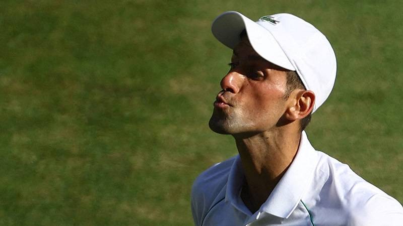 'Poljupcem' razbjesnio publiku na Centralnom terenu: Đoković otkrio razlog za svoj potez