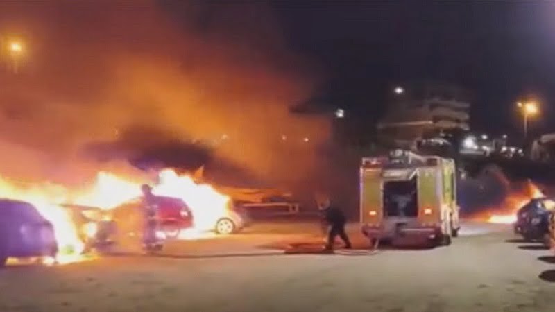 (VIDEO) Užasne scene u Argentini: Navijači zapalili automobile fudbalerima i stručnom štabu