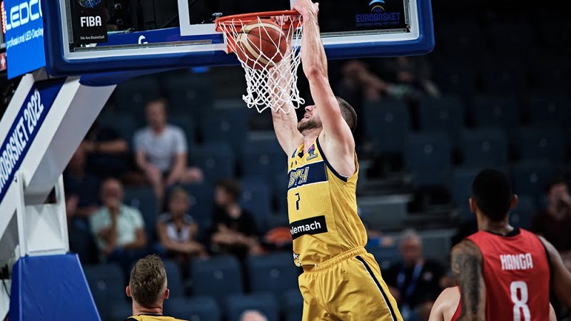 (VIDEO) Sjajna saradnja Atića i Halilovića za kraj prve četvrtine