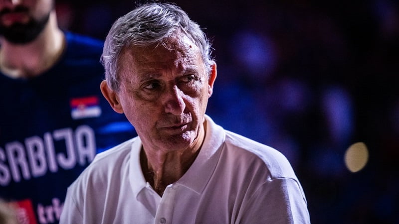 Pešić novinarima iz Srbije poručio da se smire