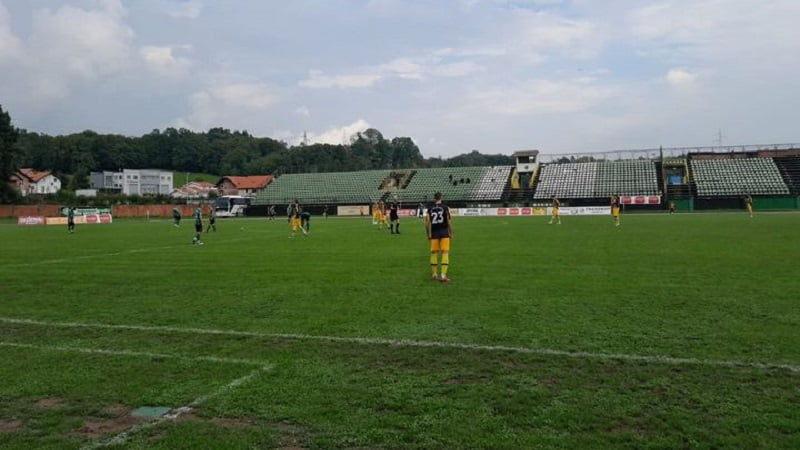 (FOTO) Krvavo u Banovićima: Prebijen član Stupčanice iz Olova