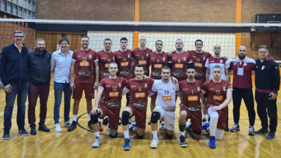 Samo odbojkaši Bosne ostvarili pobjedu na domaćem terenu, četiri meča riješena u pet setova