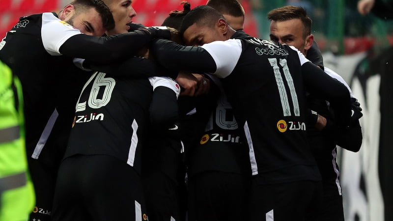Partizan se približio Crvenoj zvezdi nakon pobjede nad Napretkom