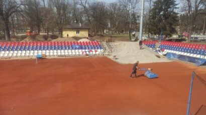 (FOTO) U toku priprema podloge za Srpska open
