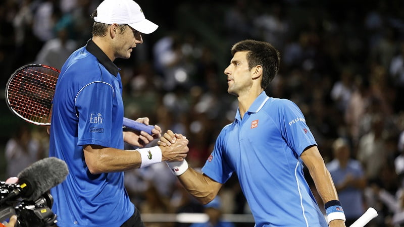 Izner podržao Đokovića i sarkastično kritikovao odluku SAD-a: "On će tek 11. maja biti dovoljno bezbijedan"