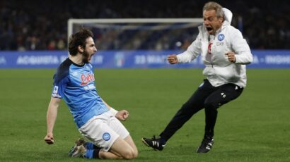 (VIDEO) Kviča se ispred Maradoninog murala oprostio od Napolija i Napulja