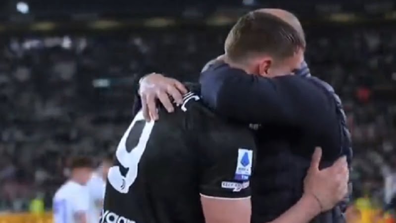 (VIDEO) Dirljiv trenutak: Stanković u zagrljaju sa potresenim Vlahovićem